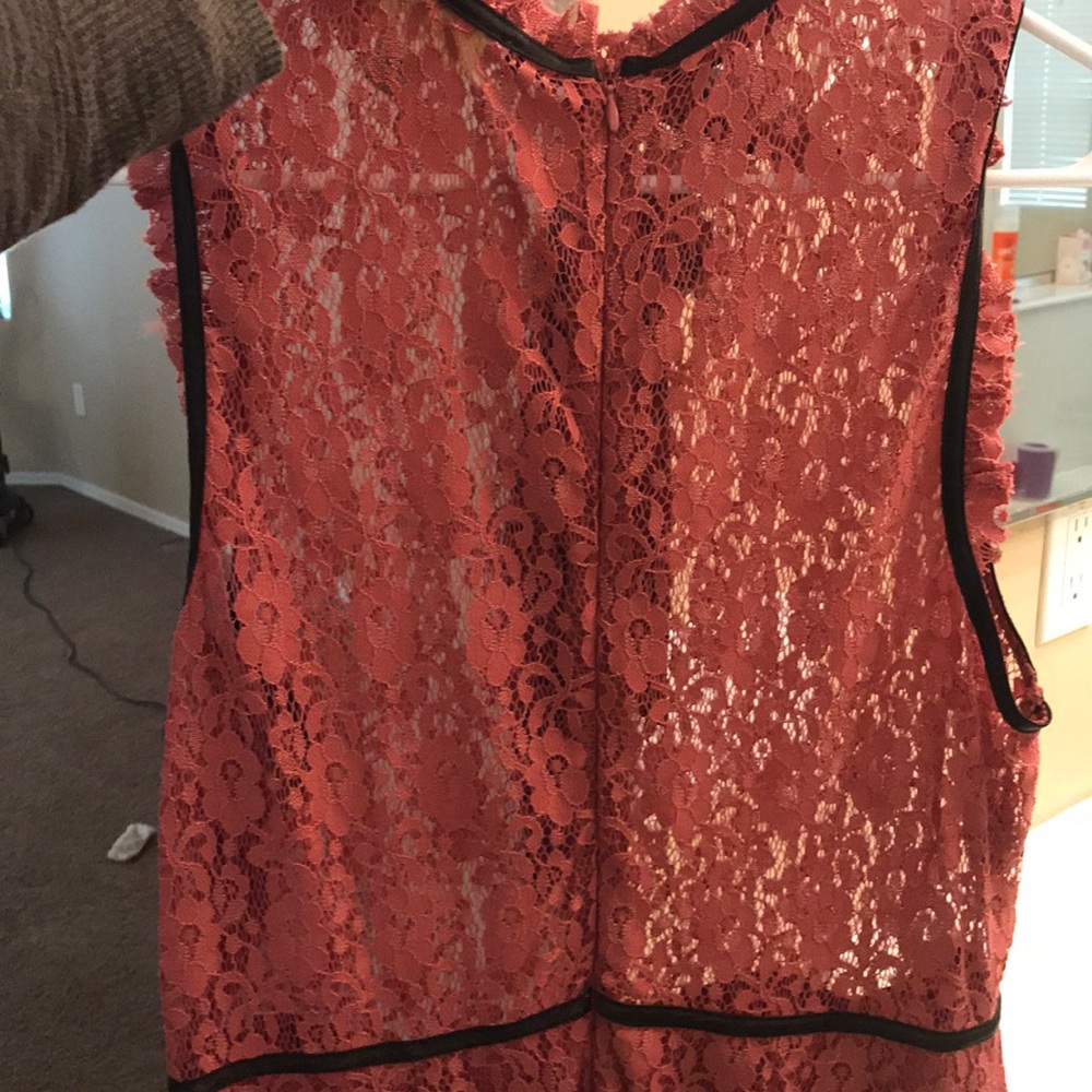 Mauve Midi Lace Dress - Picture 4 of 8